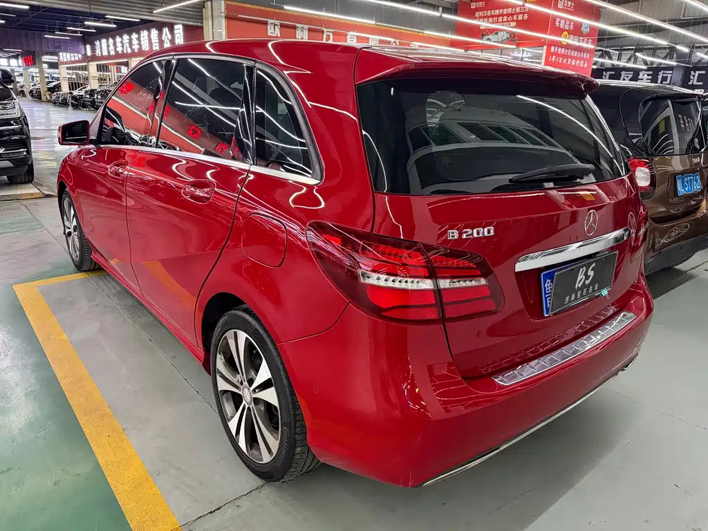 Mercedes-Benz B-Class 2016 — фото 15