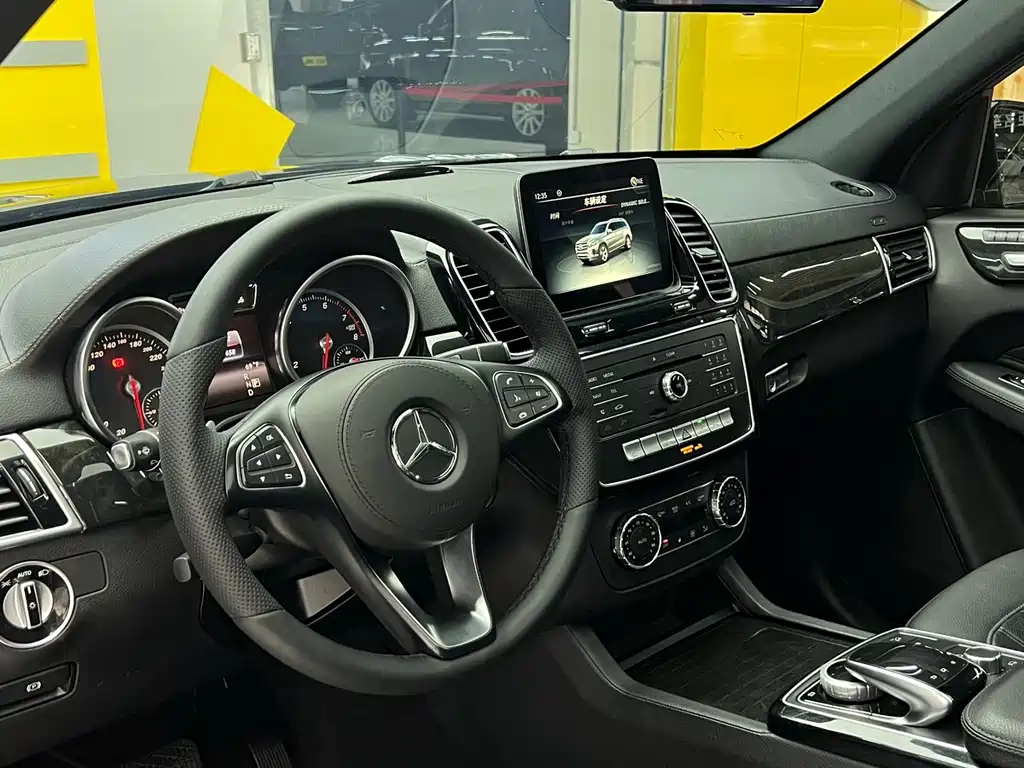 Mercedes-Benz GLS 2016 — фото 7