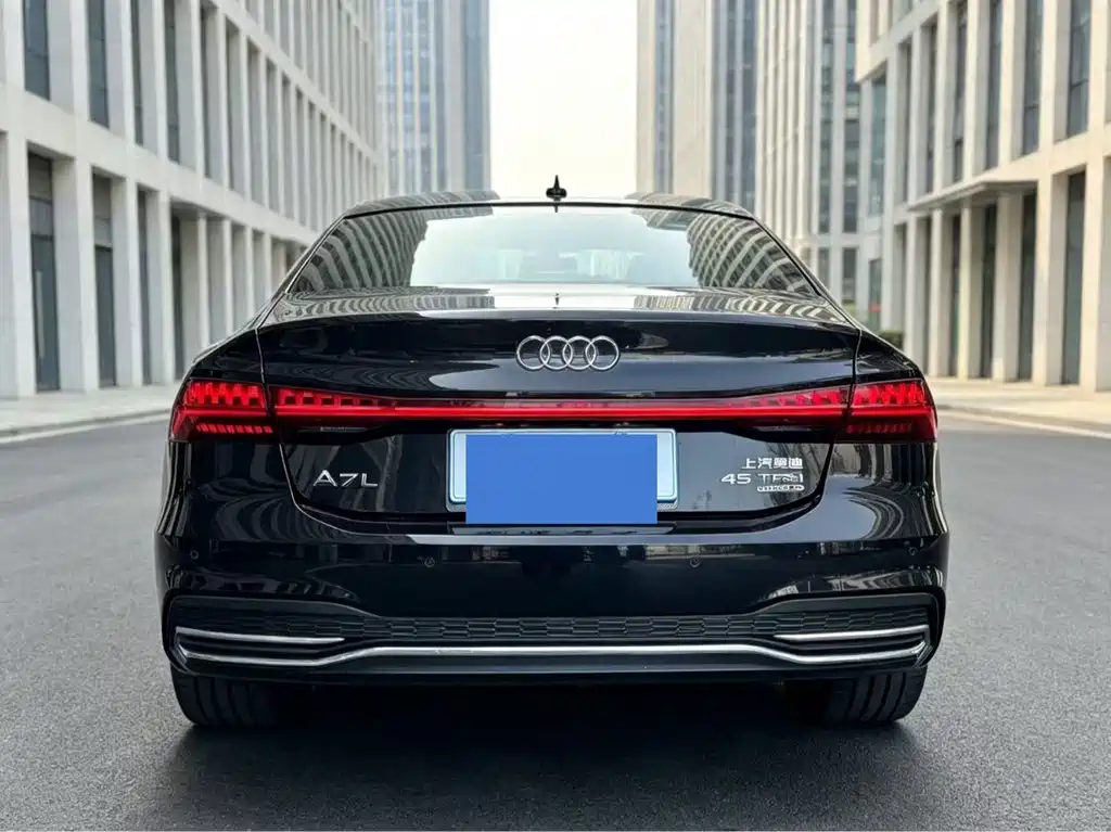 Audi A7L 2024 — фото 14