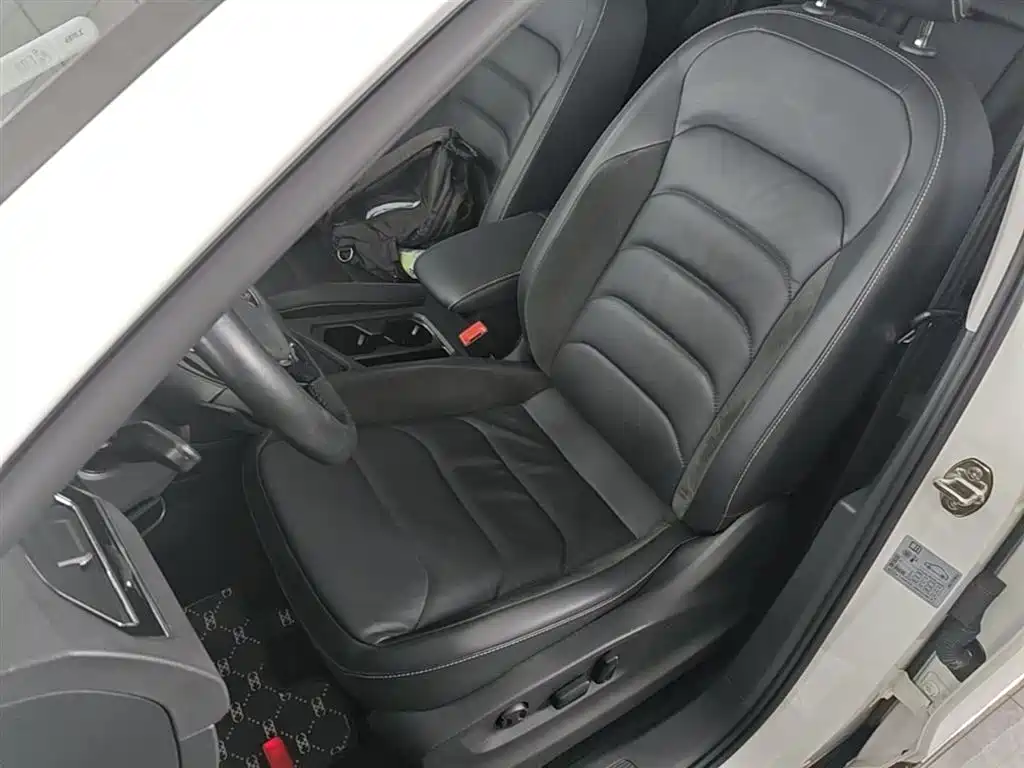 Volkswagen Tiguan L 2020 — фото 15