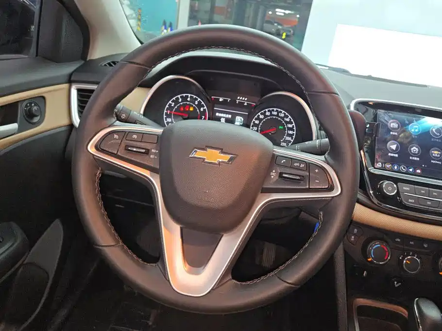 Chevrolet Cruze 2022 — фото 15