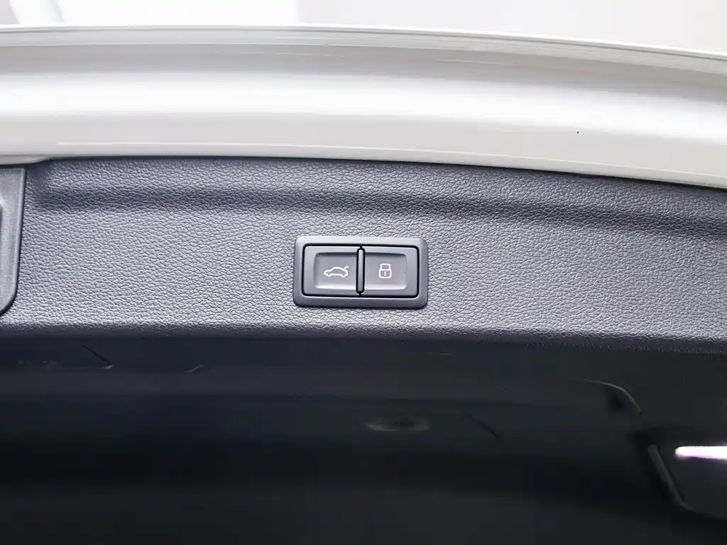 Audi Q3 2022 — фото 19