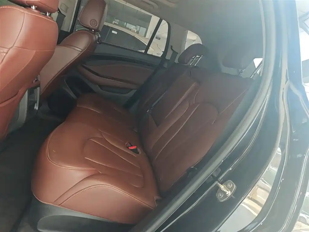 Buick Envision Plus 2019 — фото 17