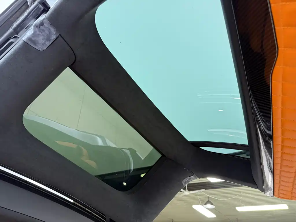 Tesla Model X 2020 — фото 17