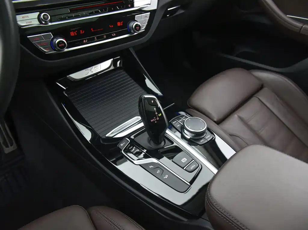 BMW X3 2020 — фото 11