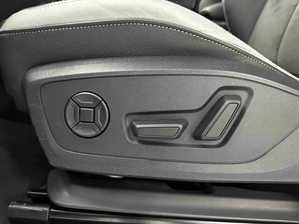 Audi Q3 2022 — фото 11
