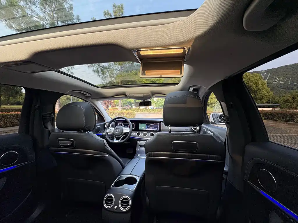 Mercedes-Benz E-Class 2020 — фото 30