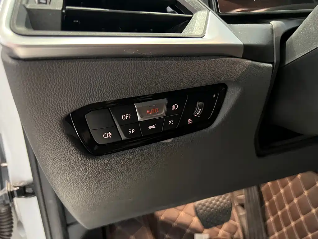 BMW 3 Series 2022 — фото 13