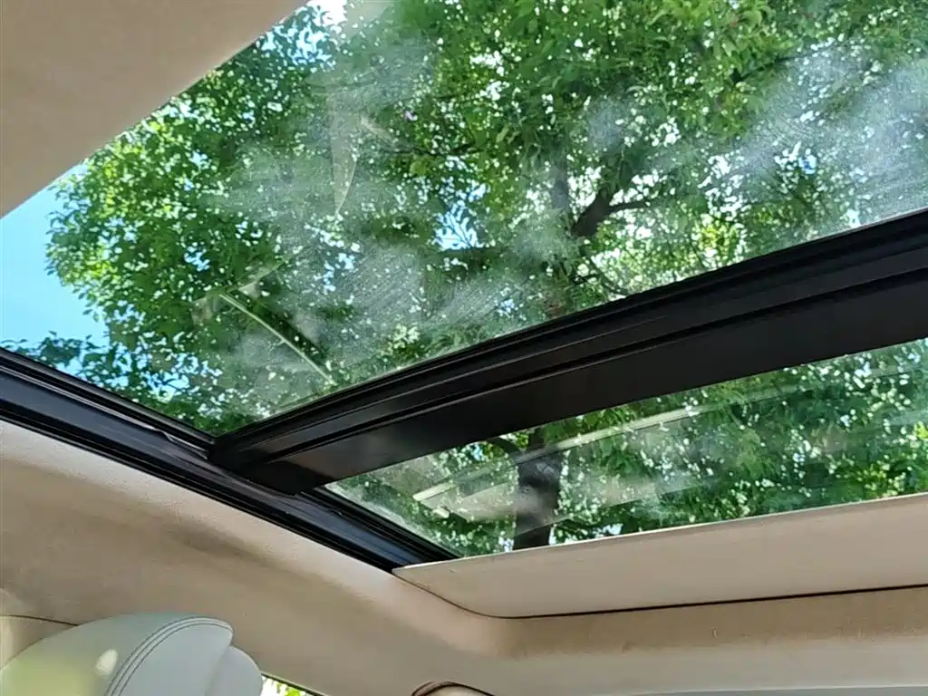 Buick LaCrosse 2017 — фото 18