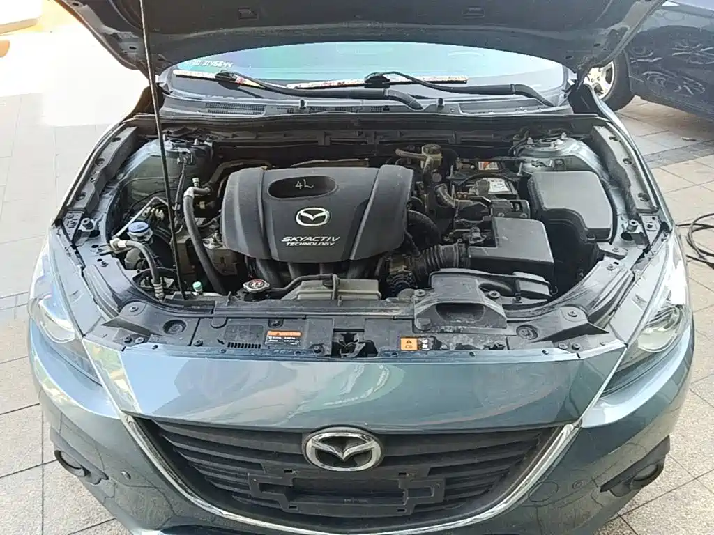 Mazda 3 Axela 2016 — фото 20