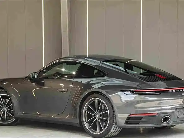 Porsche 911 2023 — фото 5