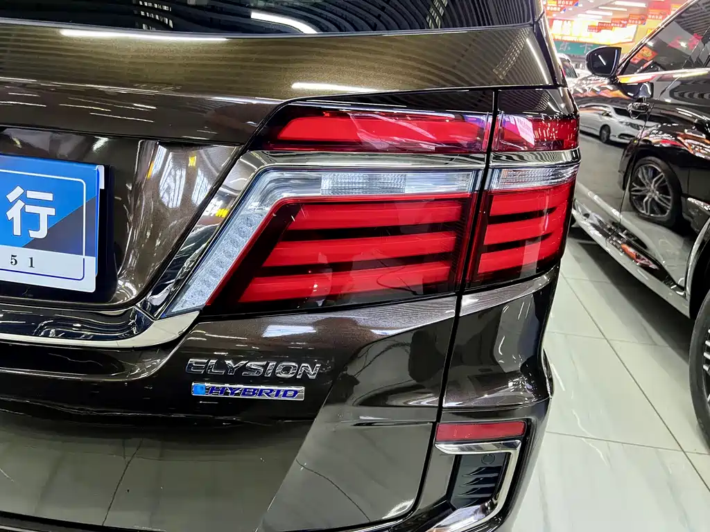 Honda Elysion 2021 — фото 15