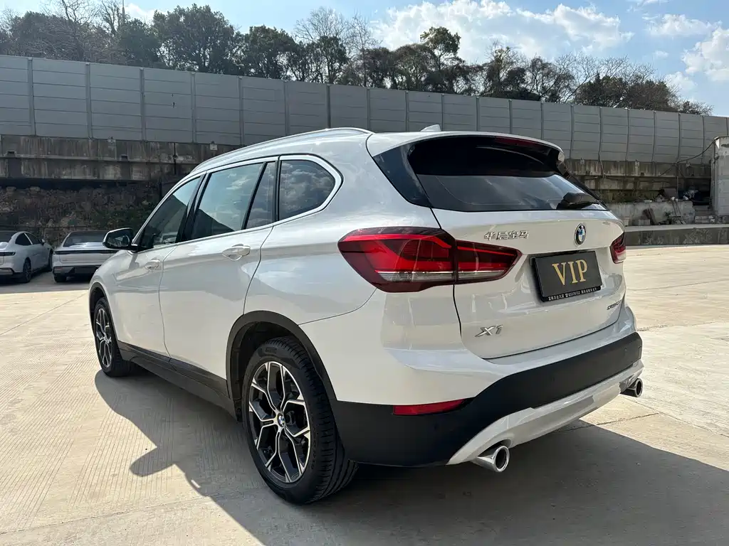 BMW X1 2022 — фото 7