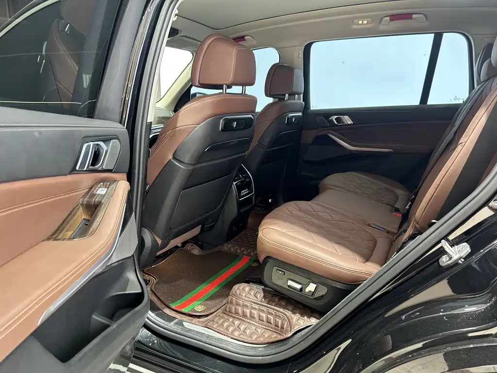 BMW X7 2023 — фото 16