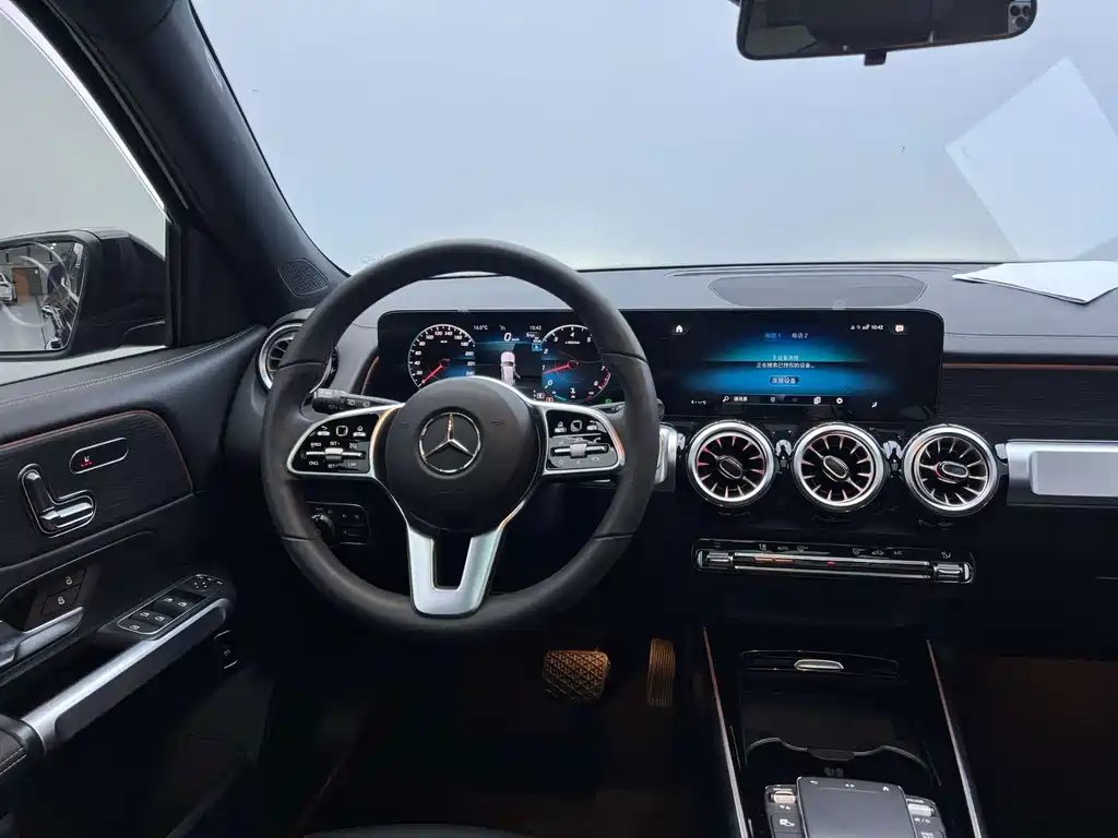 Mercedes-Benz GLB 2023 — фото 11