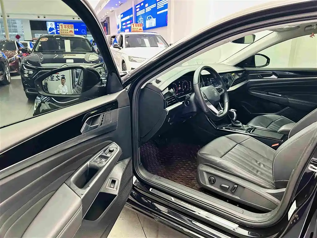 Volkswagen Passat 2022 — фото 20