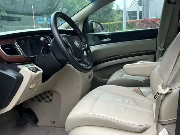 Buick GL8 2019