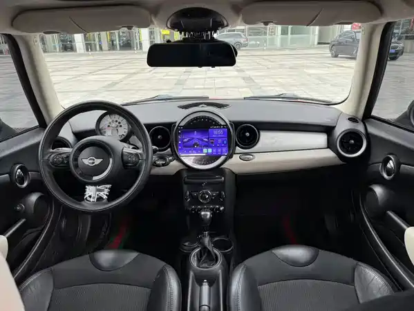 MINI 2012