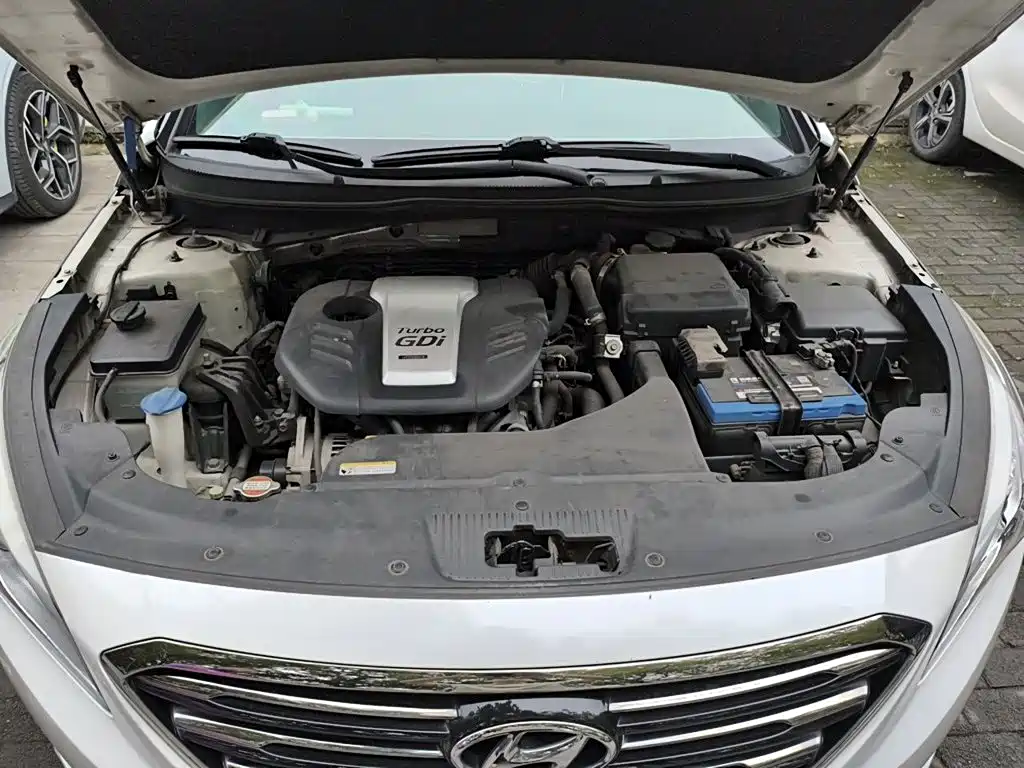Hyundai Sonata 2015 — фото 17