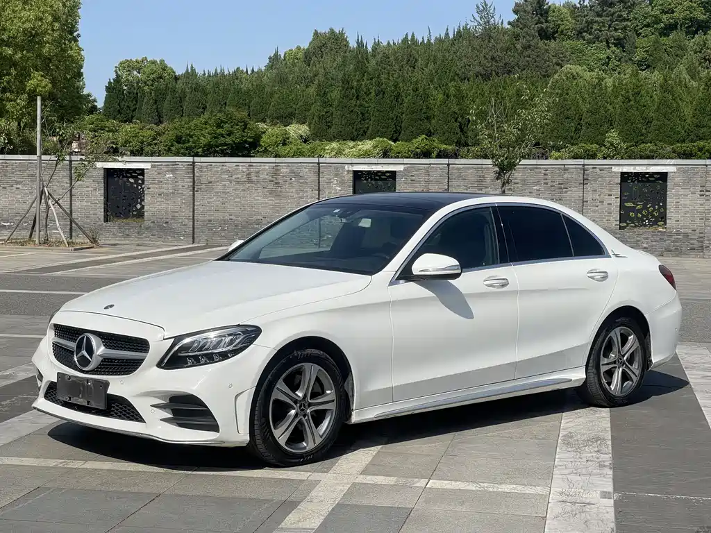 Mercedes-Benz C-Class 2019 — фото 1