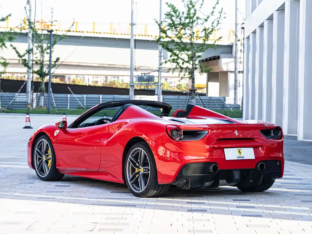 Ferrari 488 2019 — фото 5