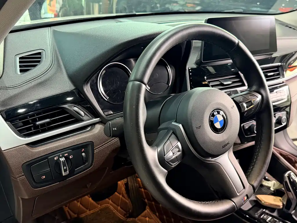 BMW X2 2021 — фото 11