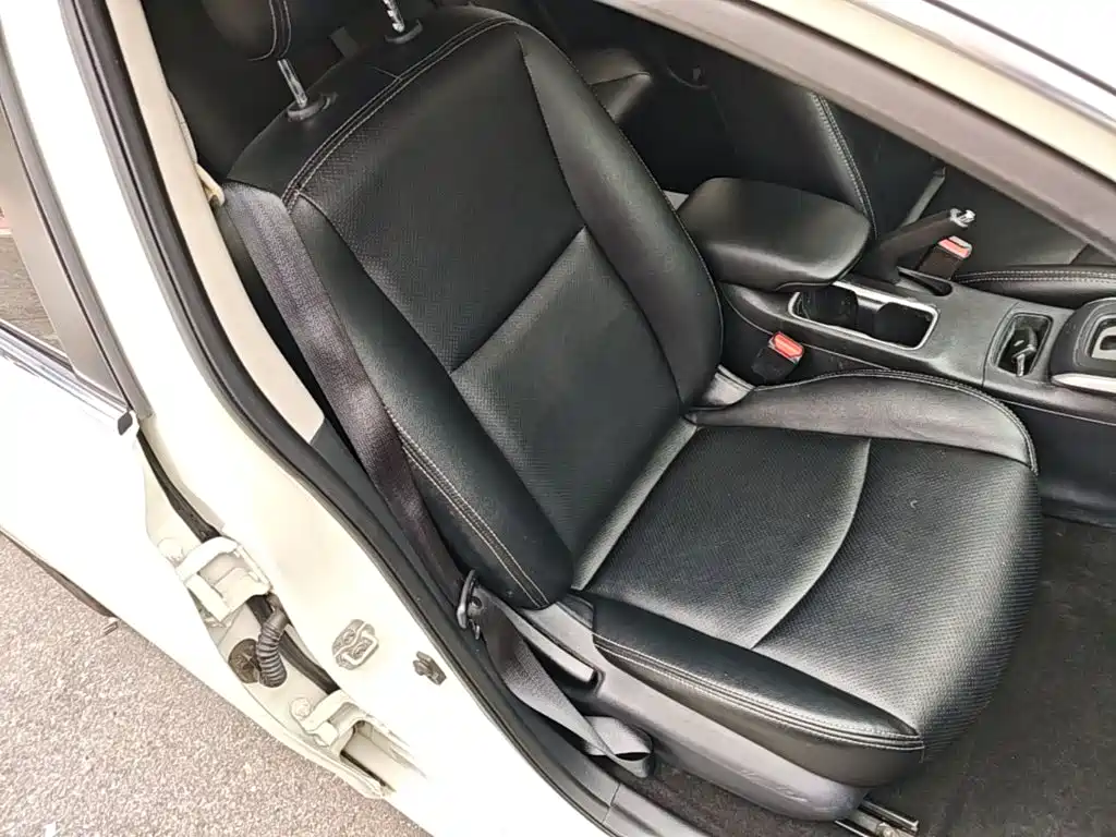 Nissan Sylphy 2020 — фото 25