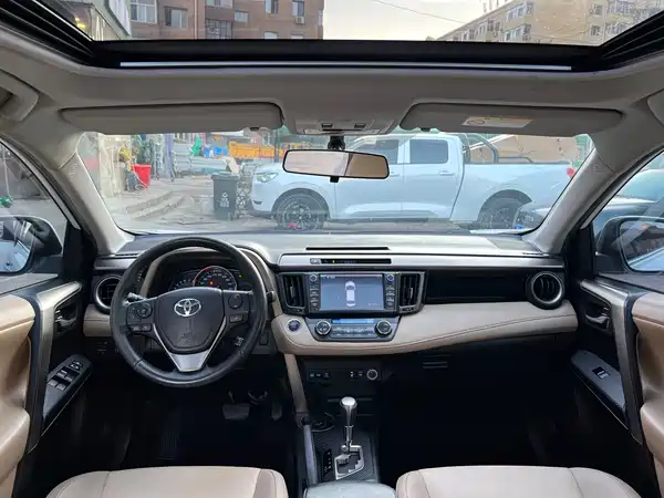 Toyota RAV4 2013