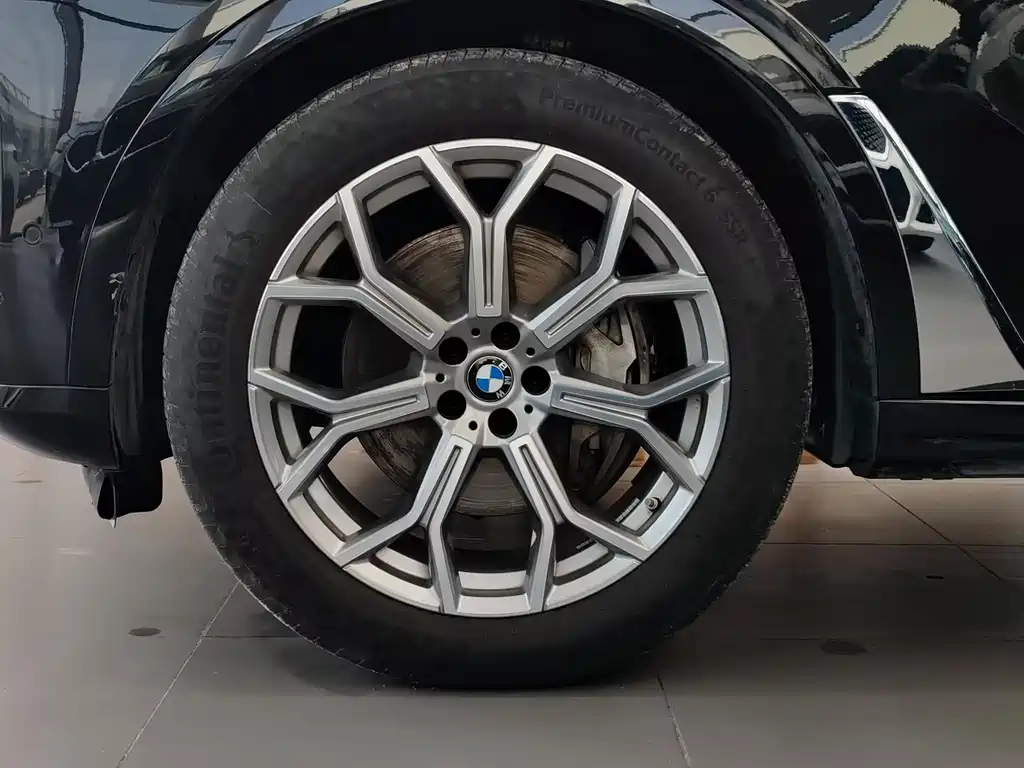 BMW X7 2024 — фото 19