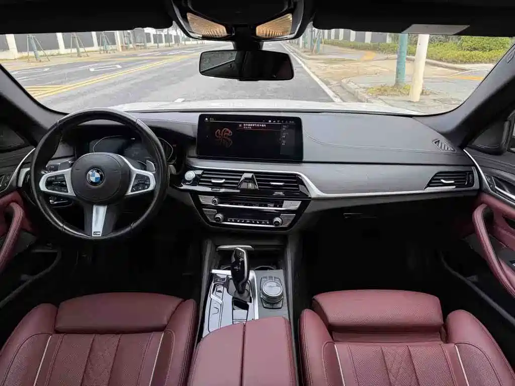 BMW 5 Series 2023 — фото 8