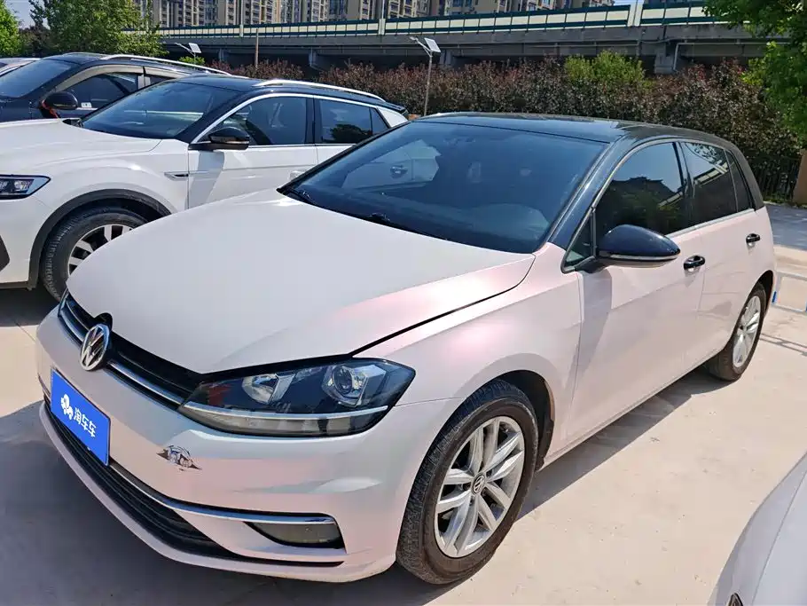 Volkswagen Golf 2018 — фото 1