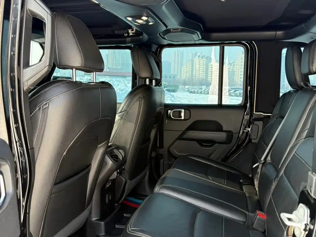 Jeep Wrangler PHEV 2021 — фото 6