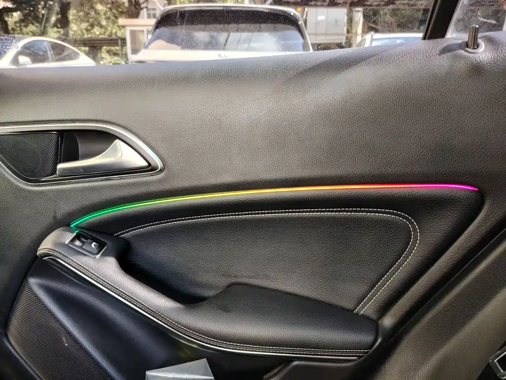 Mercedes-Benz GLA 2015 — фото 13