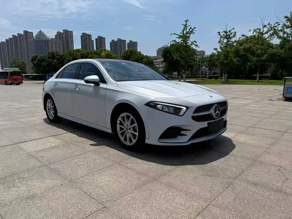 Mercedes-Benz A-Class 2020 — фото 1