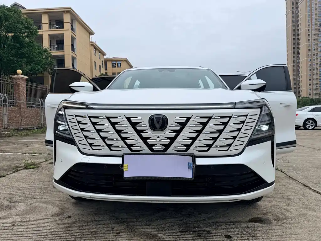 Changan CS75 PLUS 2025 — фото 24