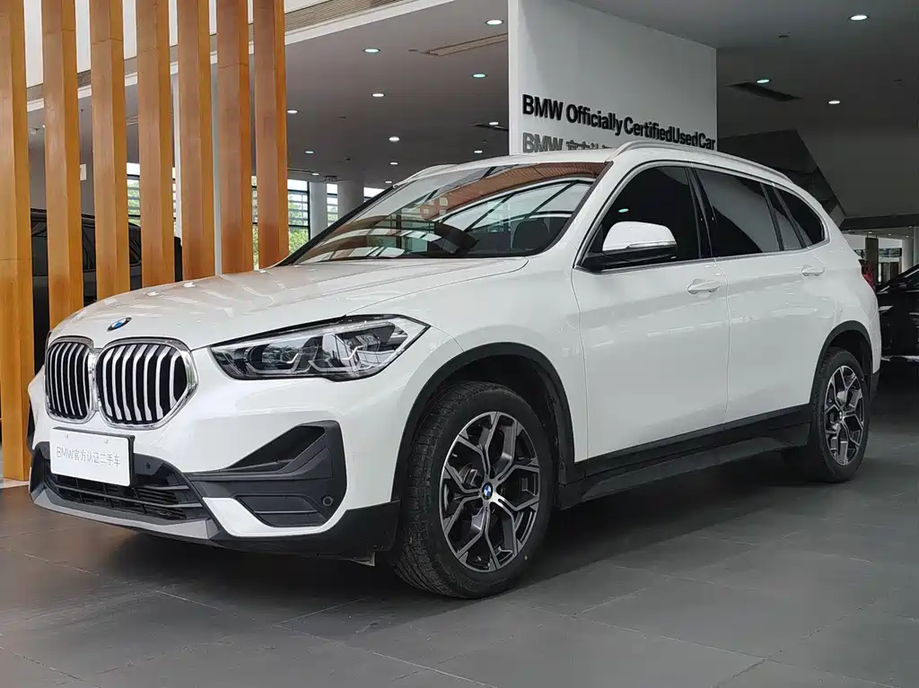 BMW X1 2023 — фото 1
