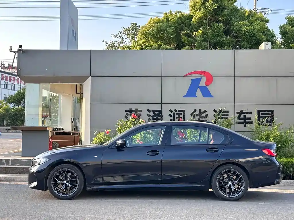 BMW 3 Series 2025