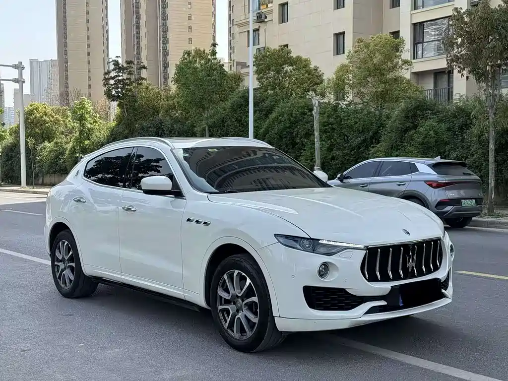 Maserati Levante 2017 — фото 3