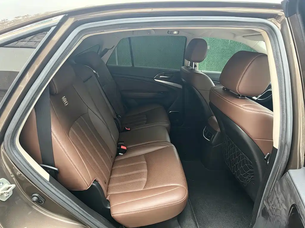 BYD Tang New Energy 2018 — фото 11