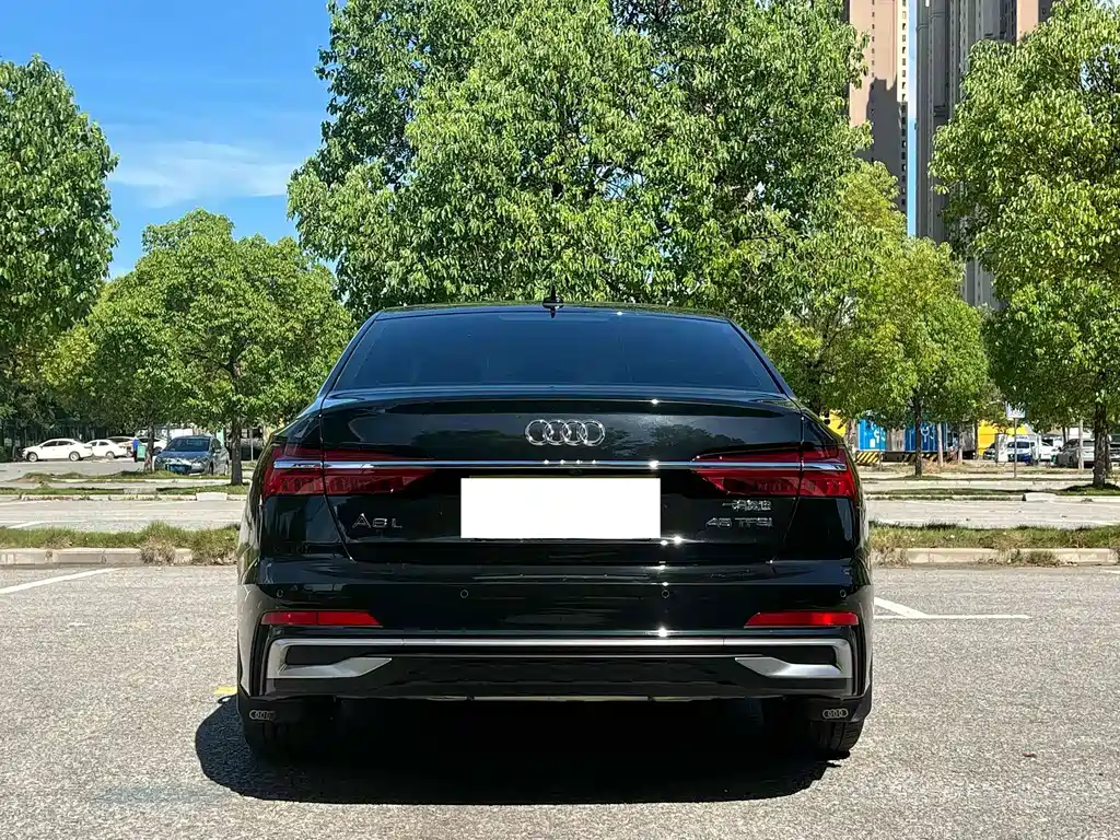 Audi A6L 2025 — фото 15