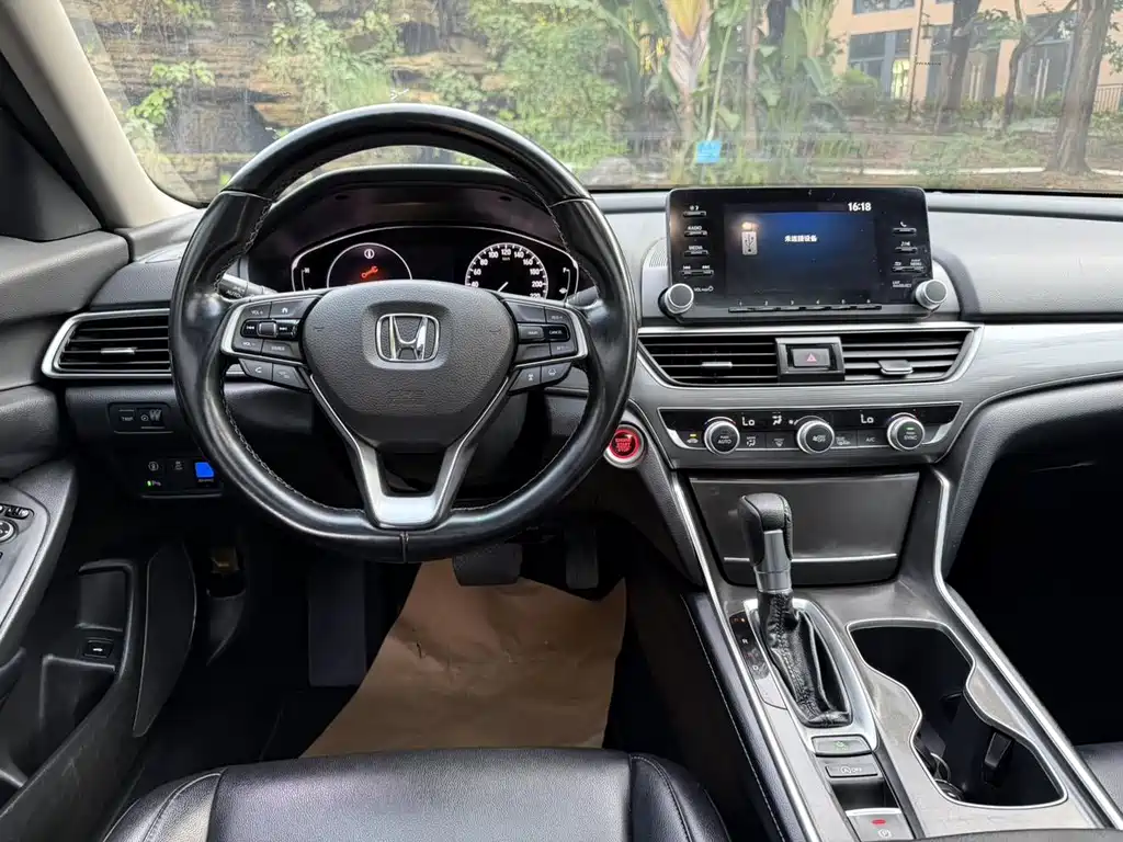 Honda Accord 2021 — фото 10