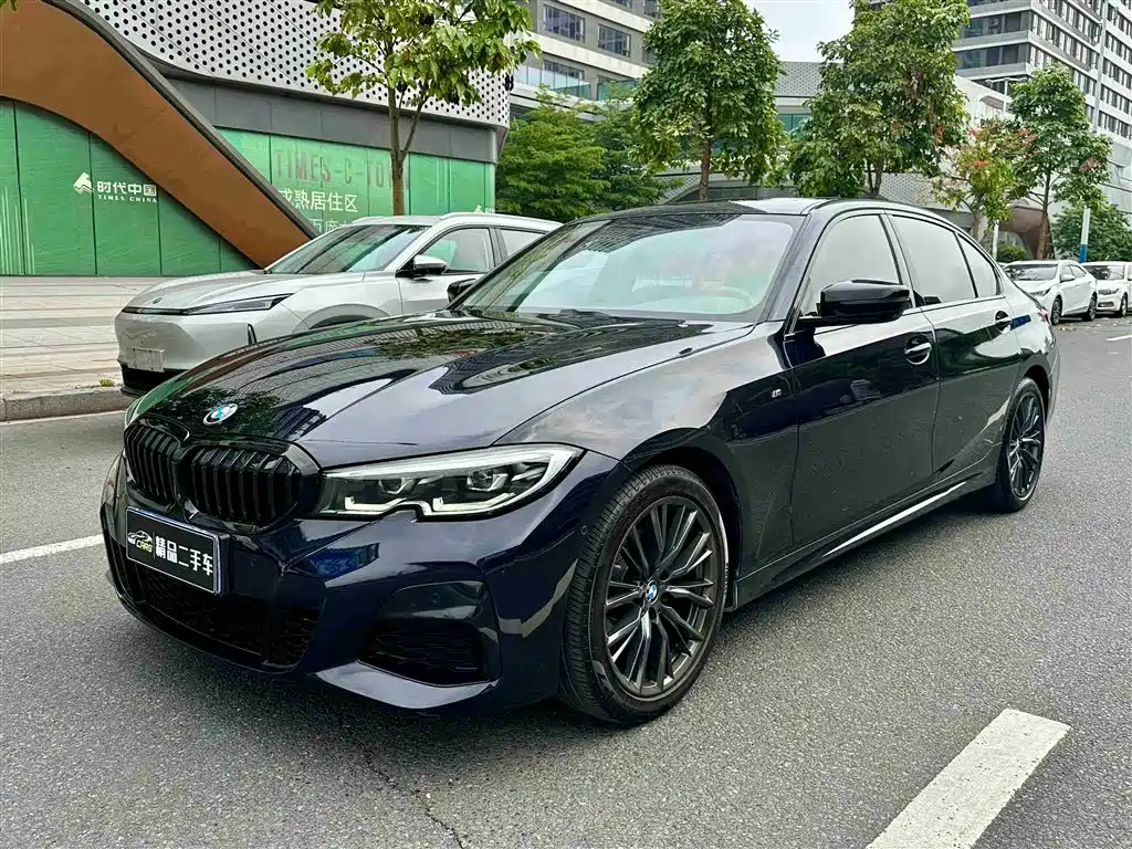 BMW 3 Series 2020 — фото 1
