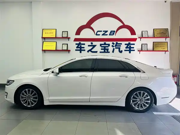 Lincoln MKZ 2018