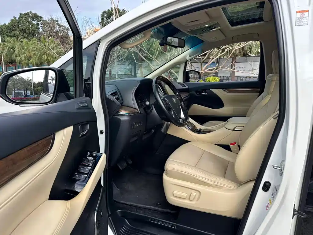 Toyota Alphard 2018 — фото 6
