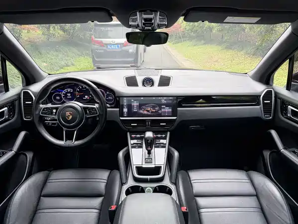 Porsche Cayenne 2019
