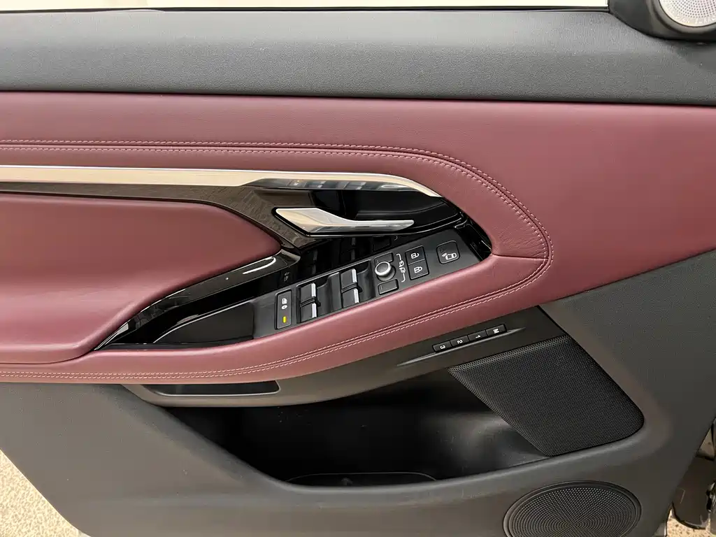 Land Rover Evoque 2021 — фото 14