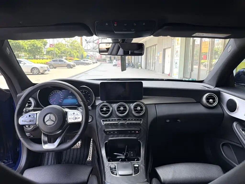 Mercedes-Benz C-Class 2019 — фото 4