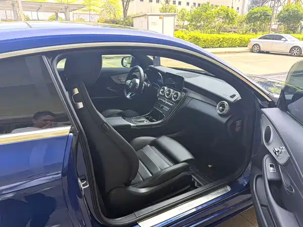 Mercedes-Benz C-Class 2019