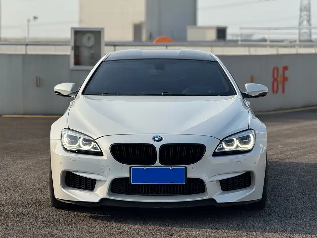 BMW M6 2020 — фото 1