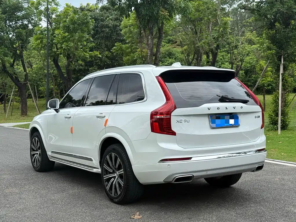 Volvo XC90 2021 — фото 7